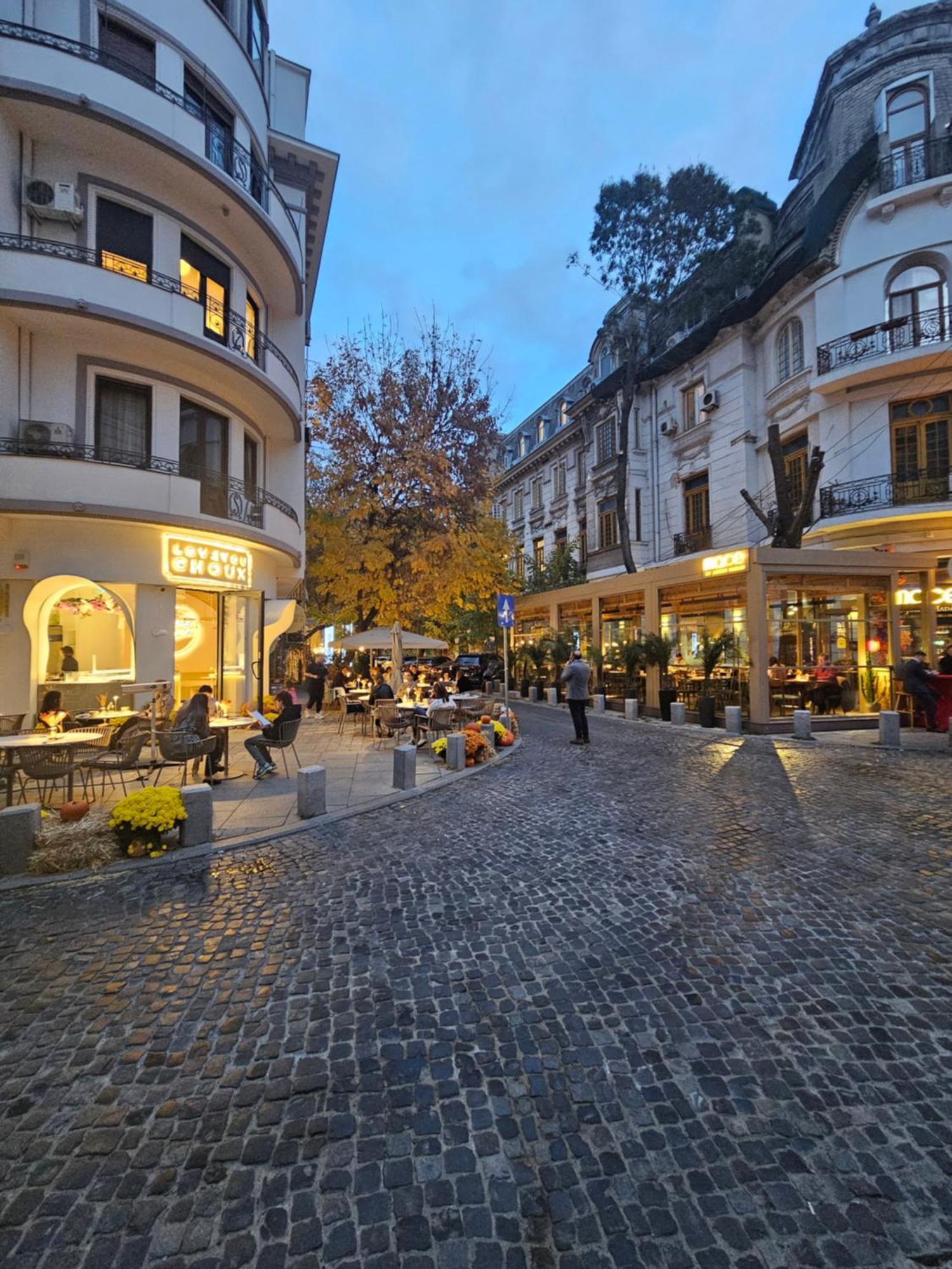 Heart Of City Center 4Br 2Bath 10 Pers Bukarest Kültér fotó